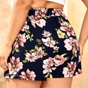 WOMENS FLORAL SHORTS 2XL